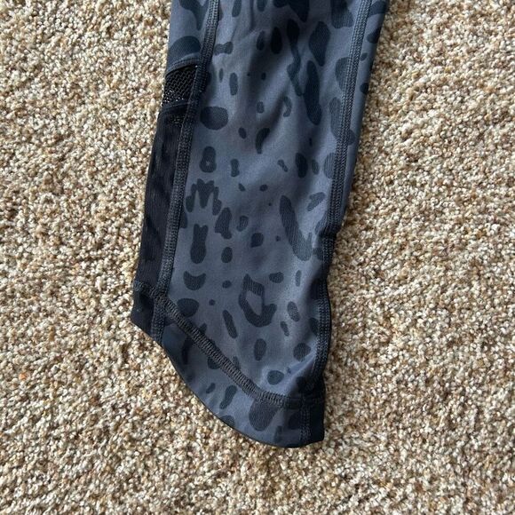 Lululemon Size 2 Leggings - Picture 4 of 6